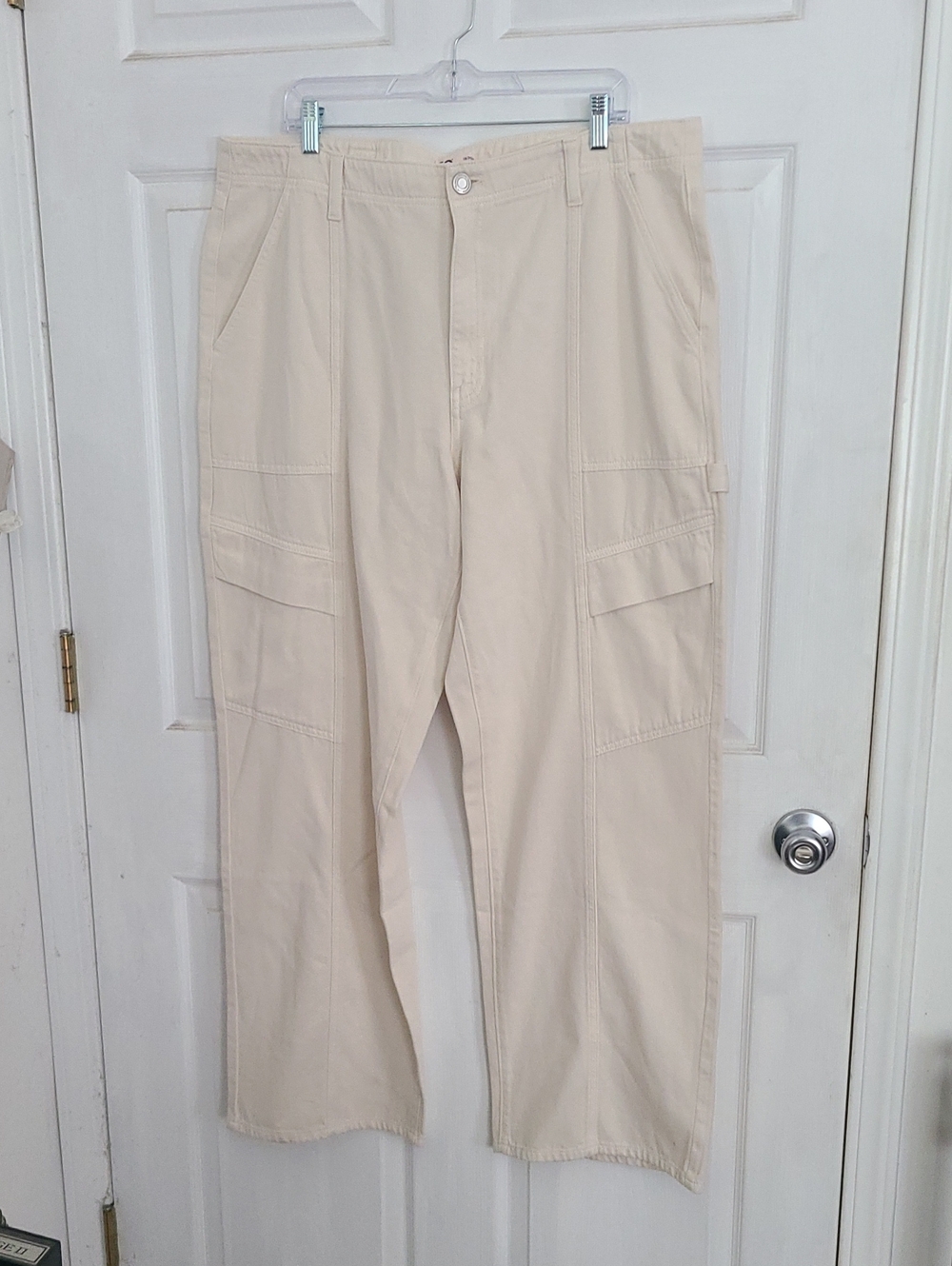 SO Women's Low Rise  Carpenter Pants in Cream